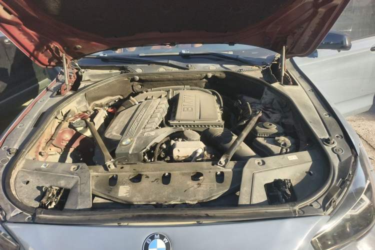 Used BMW 5 Series GT 2010 535i Leading Model Engine Bay