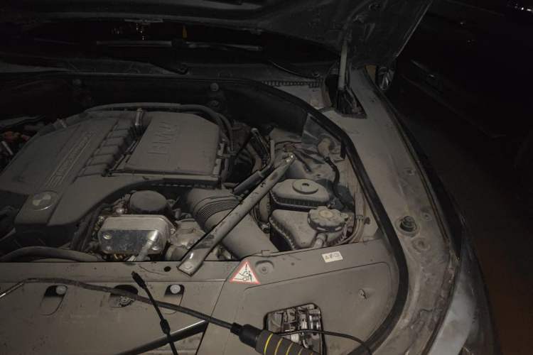 Used BMW 5 Series GT 2010 535i Luxury Edition Engine Bay Left