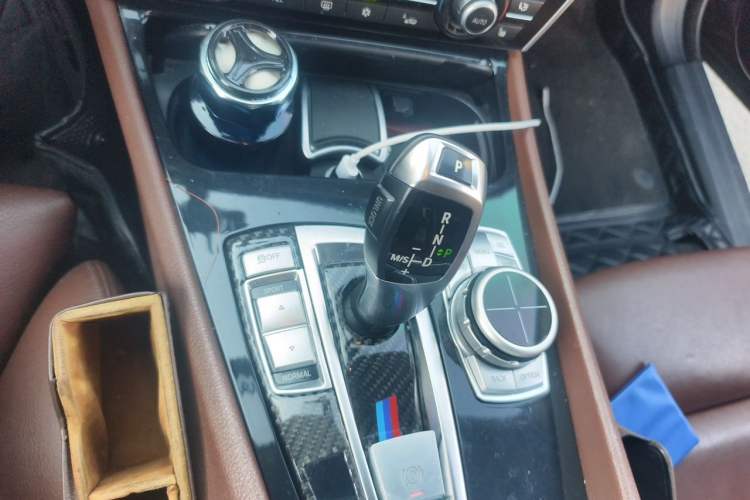 Used BMW 5 Series GT 2010 535i Leading Model Gear Lever