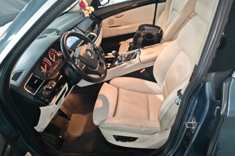 Used BMW 5 Series GT 2010 535i Luxury Edition Left Front Seat