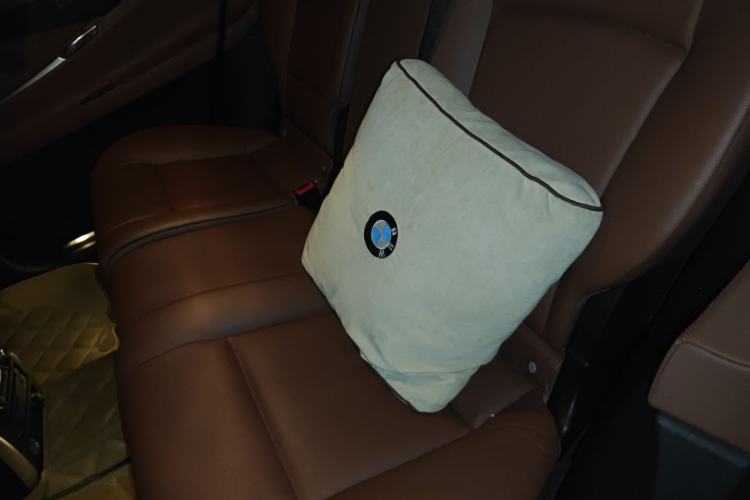 Used BMW 5 Series GT 2010 535i Luxury Edition Left Rear Seat