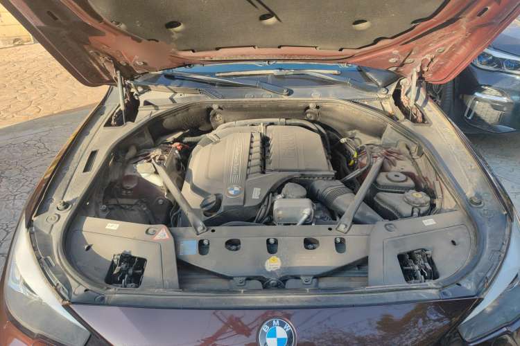 Used BMW 5 Series GT 2010 535i Luxury Edition Engine Bay