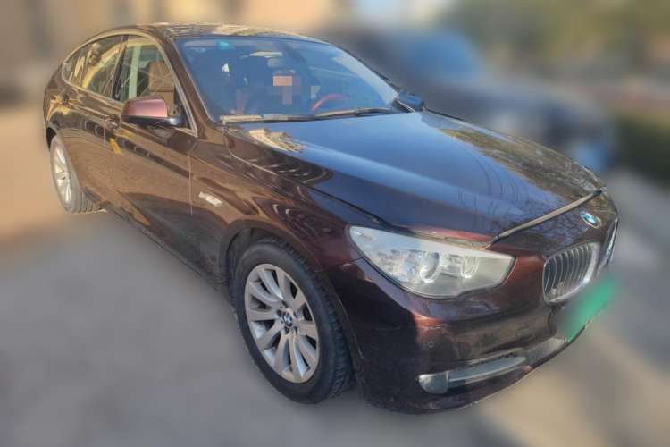 Used BMW 5 Series GT 2010 535i Luxury Edition Front Right 45 Deg