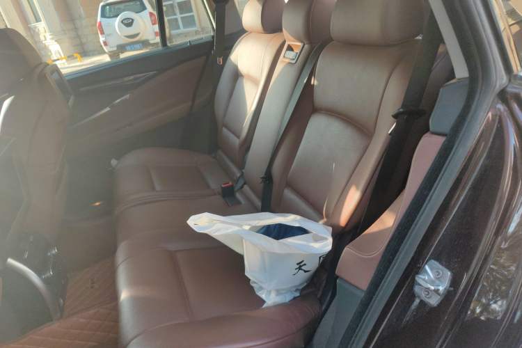 Used BMW 5 Series GT 2010 535i Luxury Edition Left Rear Seat