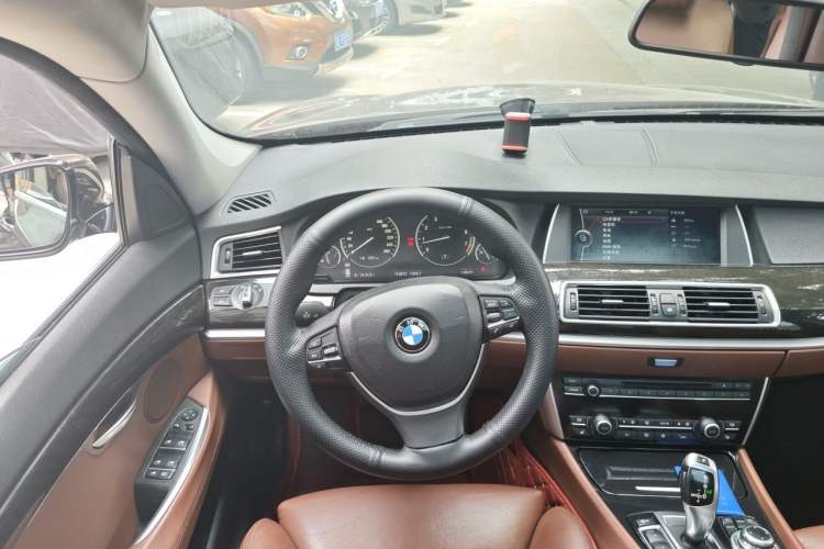 Used BMW 5 Series GT 2010 535i Leading Model Steering Wheel