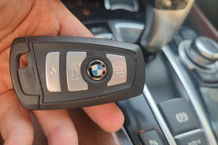 Used BMW 5 Series GT 2010 535i Luxury Edition Vehicle Key