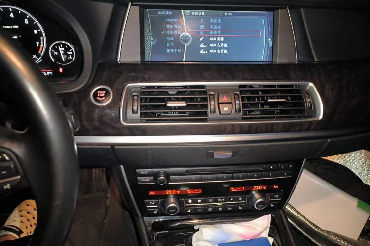 Used BMW 5 Series GT 2010 550i xDrive Audio And AC Panel