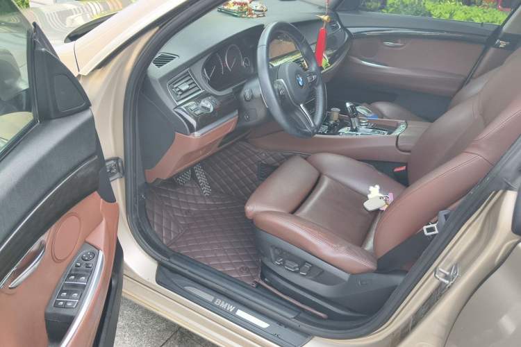 Used BMW 5 Series GT 2010 535i Leading Model Driver Seat