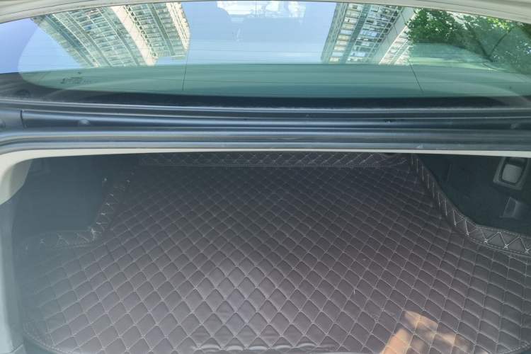 Used BMW 5 Series GT 2010 535i Leading Model Engine Bay
