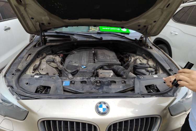 Used BMW 5 Series GT 2010 535i Leading Model Engine Bay
