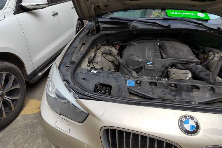 Used BMW 5 Series GT 2010 535i Leading Model Engine Bay Right