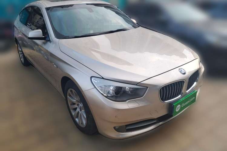 Used BMW 5 Series GT 2010 535i Leading Model Front Right 45 Deg