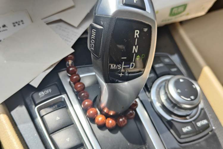 Used BMW 5 Series GT 2010 535i Leading Model Gear Lever