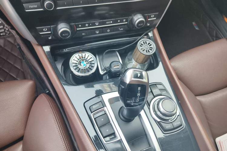 Used BMW 5 Series GT 2010 535i Leading Model Gear Lever