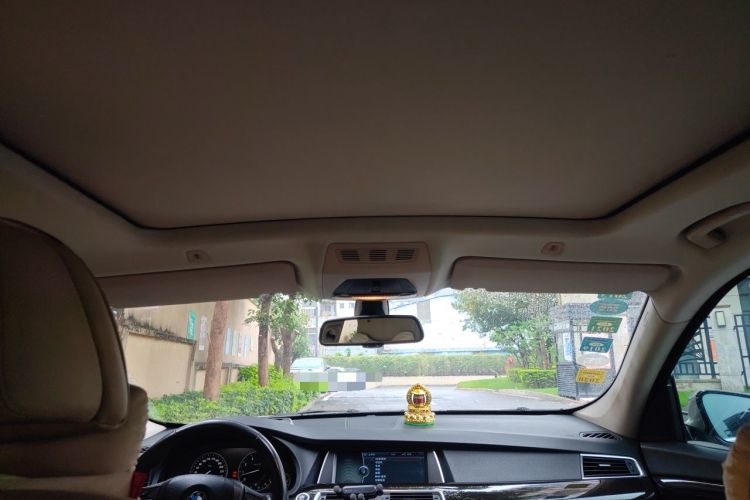 Used BMW 5 Series GT 2010 535i Luxury Edition Headliner