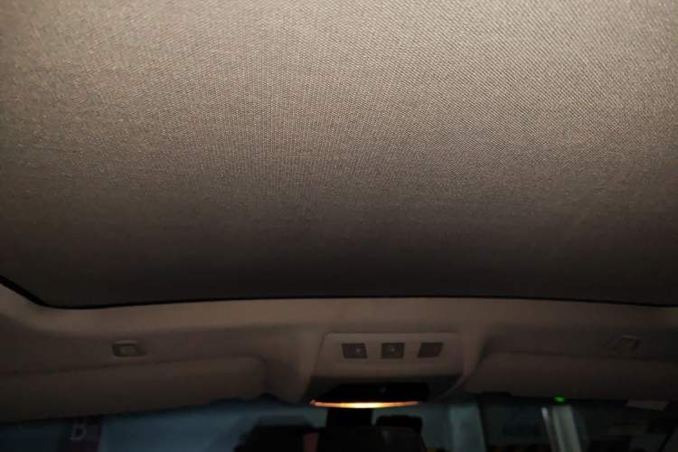Used BMW 5 Series GT 2010 535i Leading Model Headliner