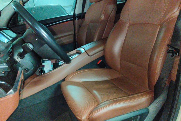 Used BMW 5 Series GT 2010 535i Luxury Edition Left Front Seat