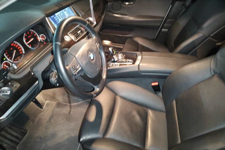 Used BMW 5 Series GT 2010 535i Leading Model Left Front Seat