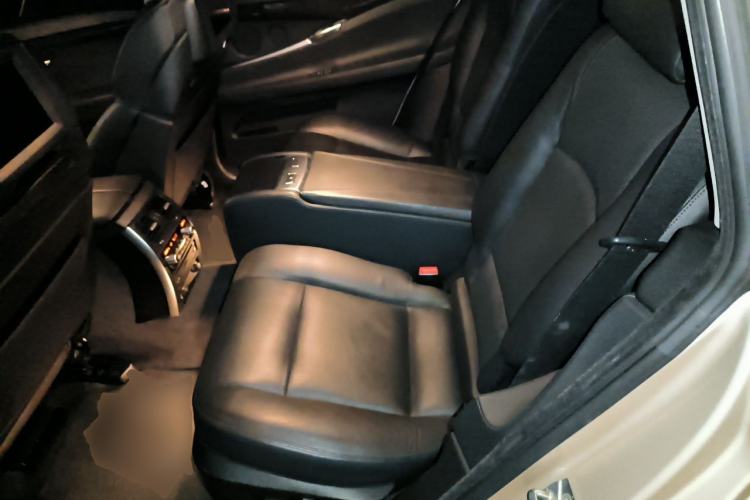 Used BMW 5 Series GT 2010 550i xDrive Left Rear Seat