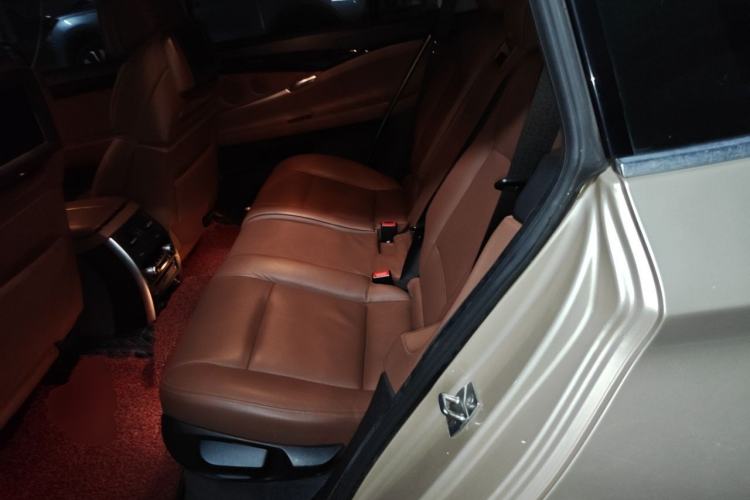 Used BMW 5 Series GT 2010 535i Luxury Edition Left Rear Seat
