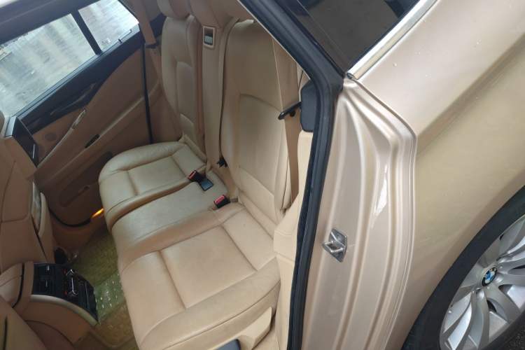 Used BMW 5 Series GT 2010 535i Luxury Edition Left Rear Seat