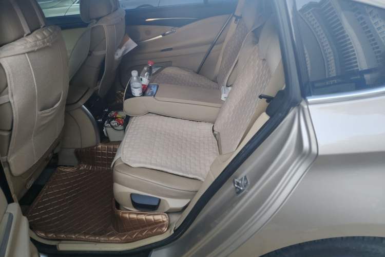 Used BMW 5 Series GT 2010 535i Leading Model Left Rear Seat