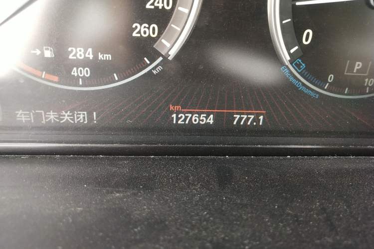 Used BMW 5 Series GT 2010 535i Leading Model Odometer Close Up