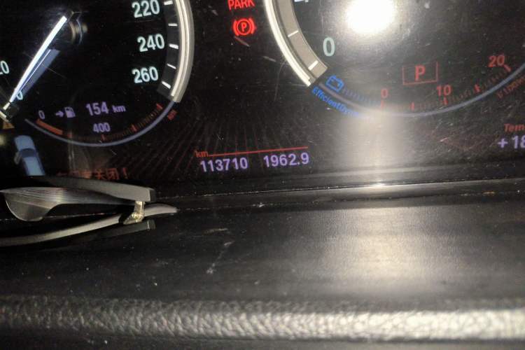 Used BMW 5 Series GT 2010 535i Luxury Edition Odometer Close Up