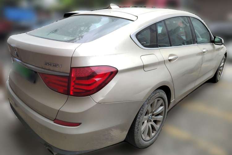 Used BMW 5 Series GT 2010 535i Leading Model Rear Right 45 Deg