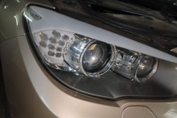 Used BMW 5 Series GT 2010 535i Luxury Edition Right Front Headlight