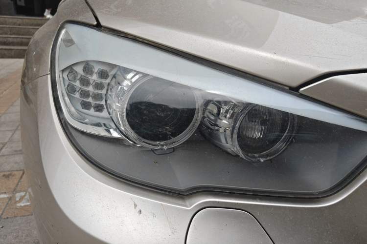 Used BMW 5 Series GT 2010 535i Luxury Edition Right Front Headlight