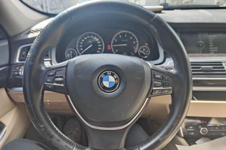 Used BMW 5 Series GT 2010 535i Leading Model Steering Wheel
