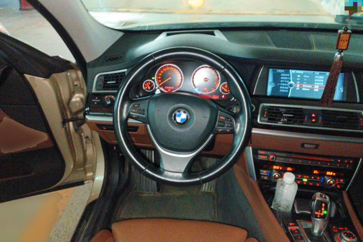 Used BMW 5 Series GT 2010 535i Luxury Edition Steering Wheel