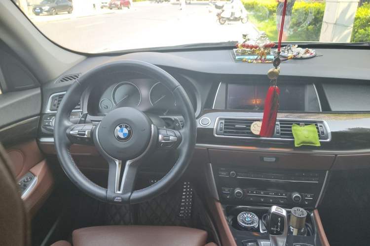 Used BMW 5 Series GT 2010 535i Leading Model Steering Wheel