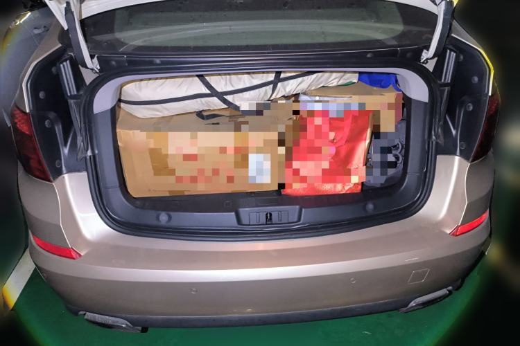 Used BMW 5 Series GT 2010 550i xDrive Trunk