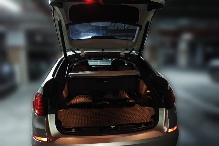 Used BMW 5 Series GT 2010 535i Luxury Edition Trunk