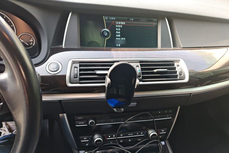 Used BMW 5 Series GT 2010 535i Luxury Edition Audio And AC Panel