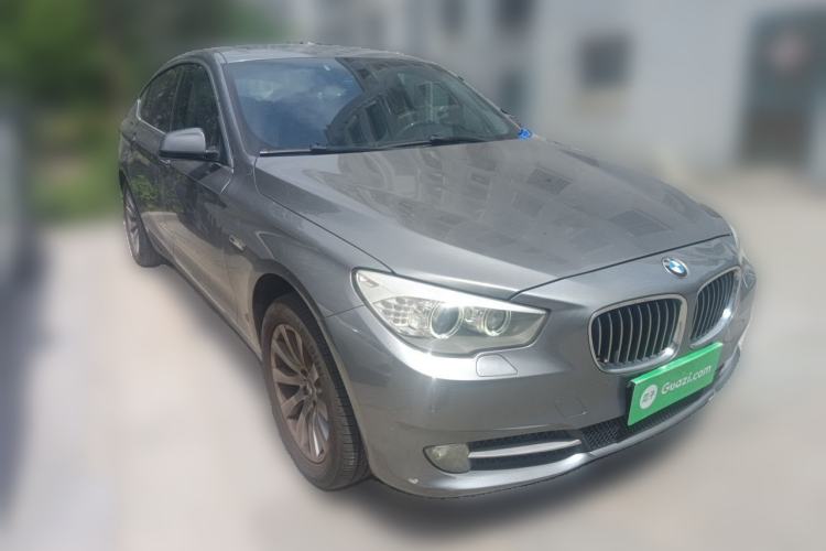 Used BMW 5 Series GT 2010 535i Leading Model Front Right 45 Deg
