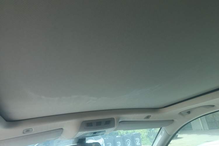 Used BMW 5 Series GT 2010 535i Leading Model Headliner