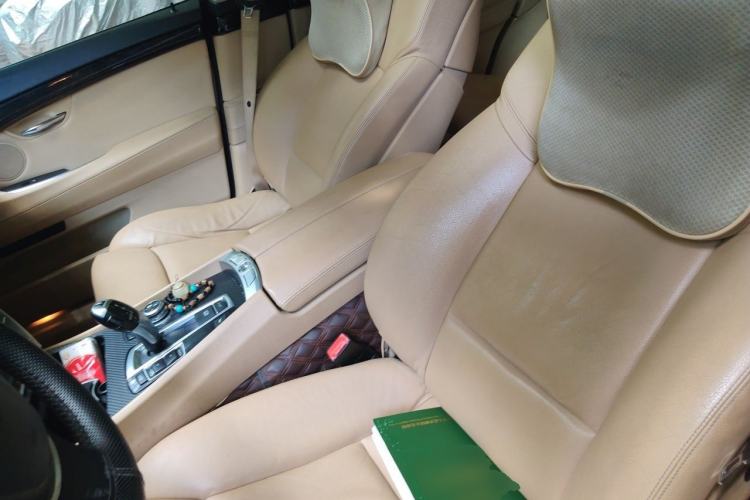 Used BMW 5 Series GT 2010 535i Luxury Edition Left Front Seat