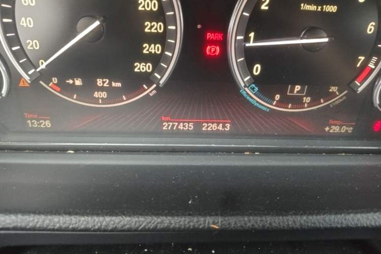 Used BMW 5 Series GT 2010 535i Leading Model Odometer Close Up