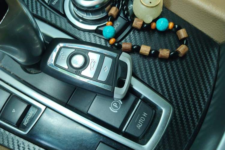 Used BMW 5 Series GT 2010 535i Luxury Edition Vehicle Key