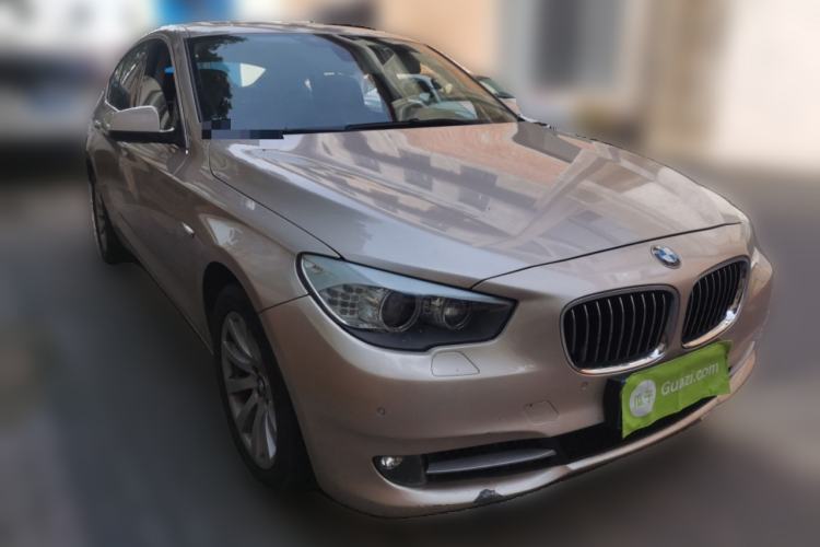 Used BMW 5 Series GT 2010 535i Leading Model Front Right 45 Deg