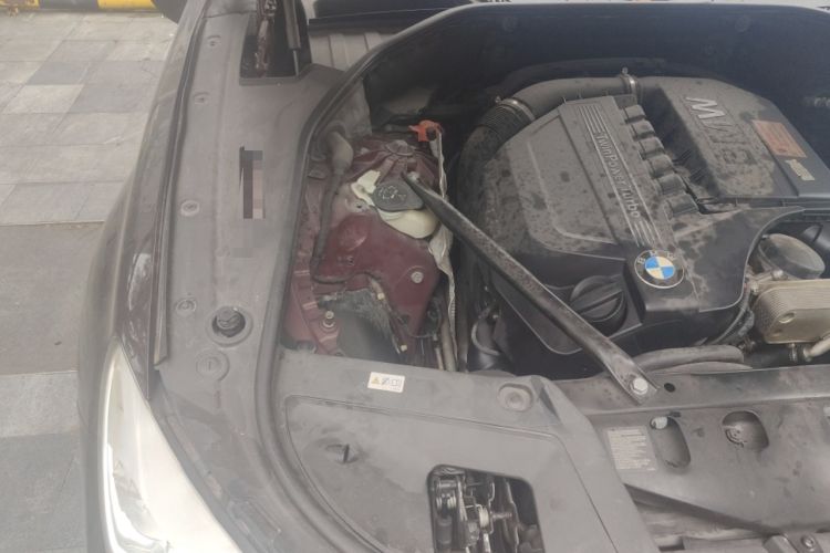 Used BMW 5 Series GT 2010 535i Leading Model Engine Bay Right