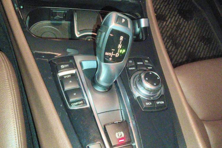 Used BMW 5 Series GT 2010 535i Leading Model Gear Lever