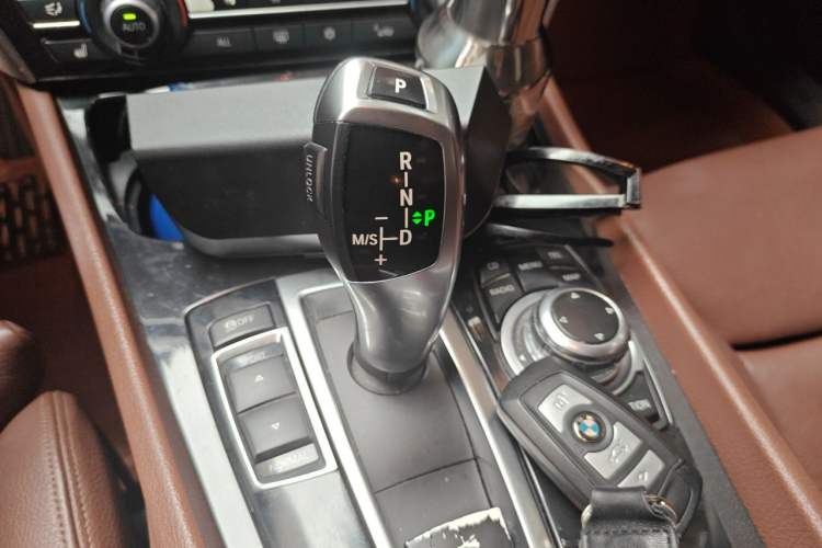 Used BMW 5 Series GT 2010 535i Leading Model Gear Lever