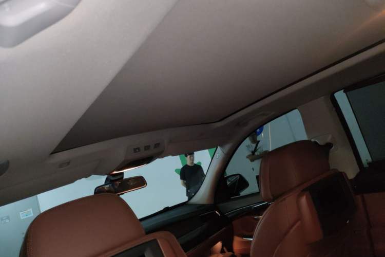 Used BMW 5 Series GT 2010 535i Luxury Edition Headliner
