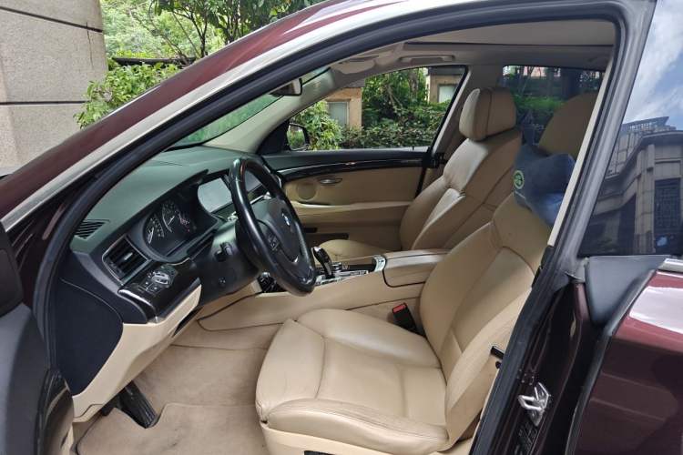 Used BMW 5 Series GT 2010 535i Leading Model Left Front Seat