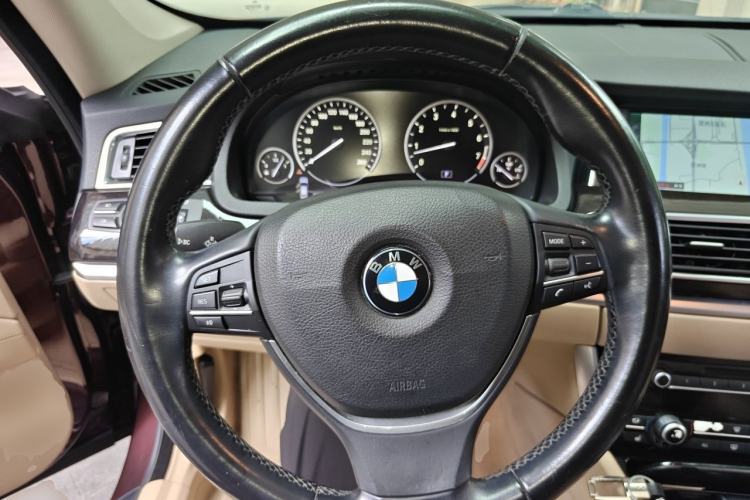 Used BMW 5 Series GT 2010 535i Leading Model Steering Wheel