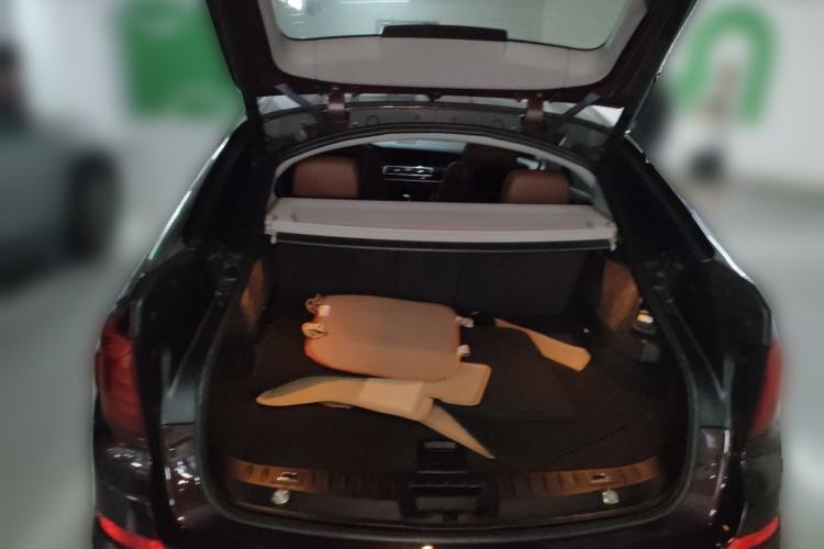 Used BMW 5 Series GT 2010 535i Luxury Edition Trunk